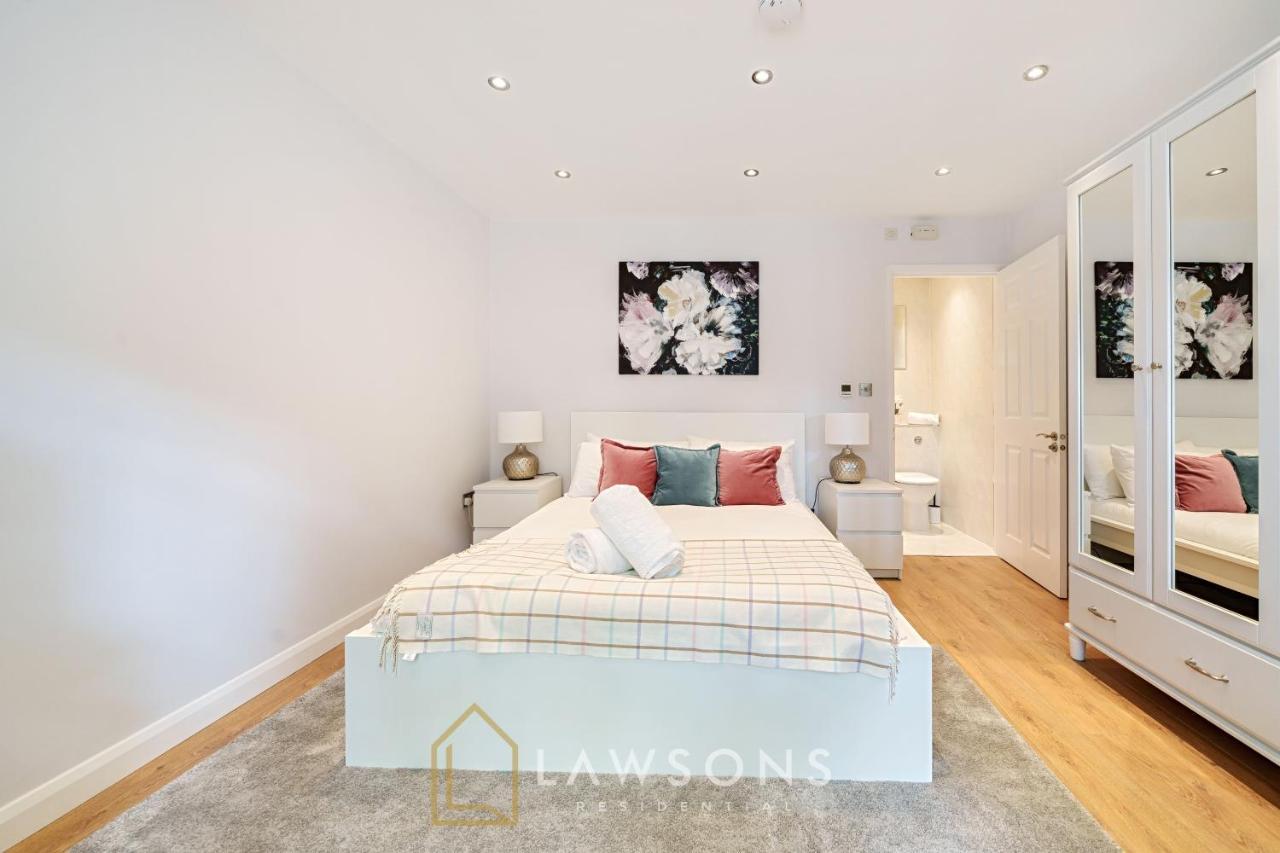 Stylish Living By Lawsons - 3 En Suites Windsor Zewnętrze zdjęcie