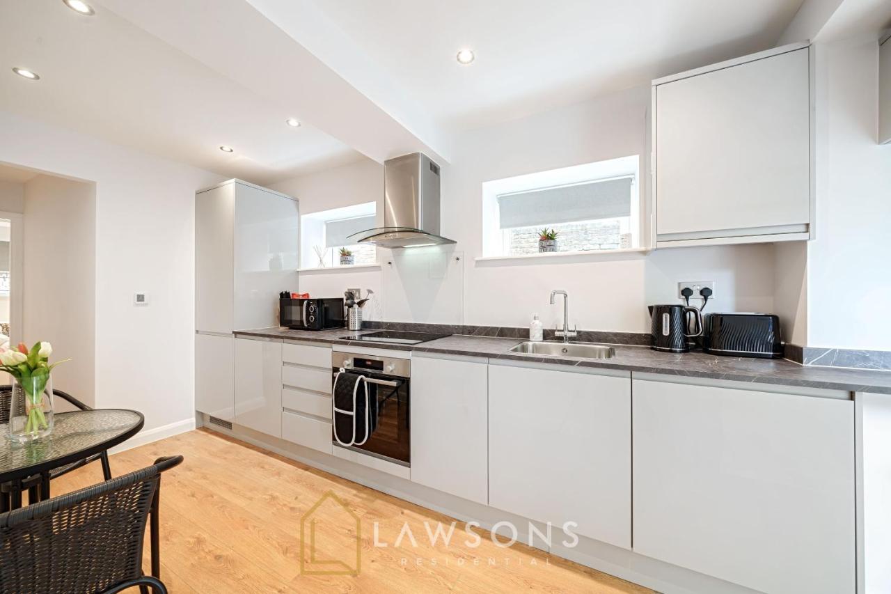 Stylish Living By Lawsons - 3 En Suites Windsor Zewnętrze zdjęcie